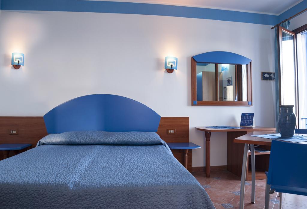 Aparthotel Sogni Nel Blu Isola di Ustica Exterior foto