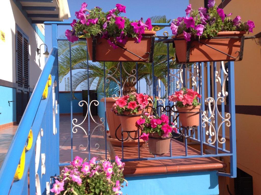 Aparthotel Sogni Nel Blu Isola di Ustica Habitación foto