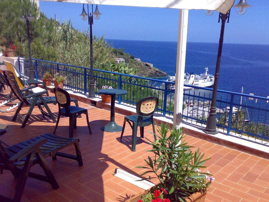 Aparthotel Sogni Nel Blu Isola di Ustica Exterior foto