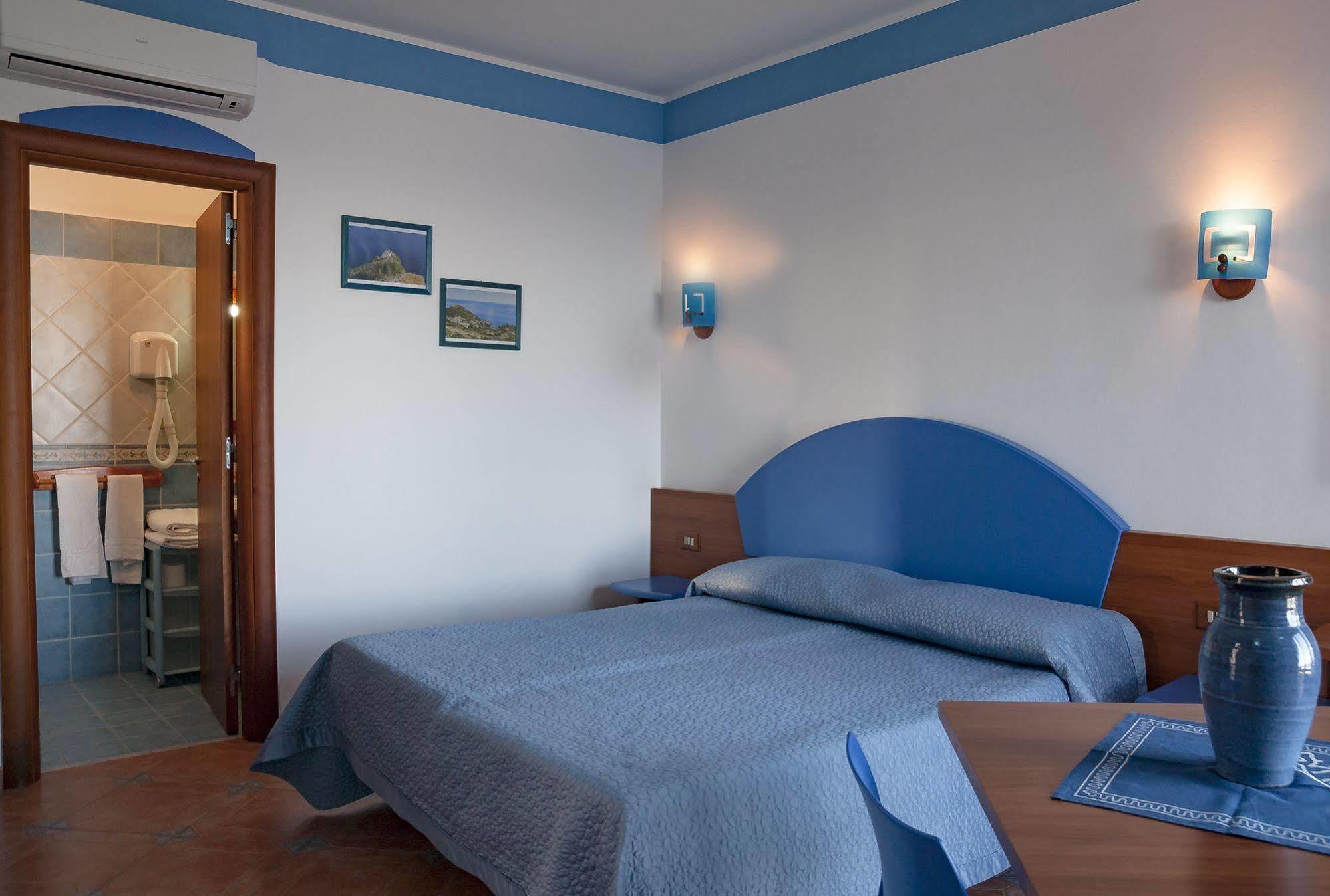 Aparthotel Sogni Nel Blu Isola di Ustica Exterior foto